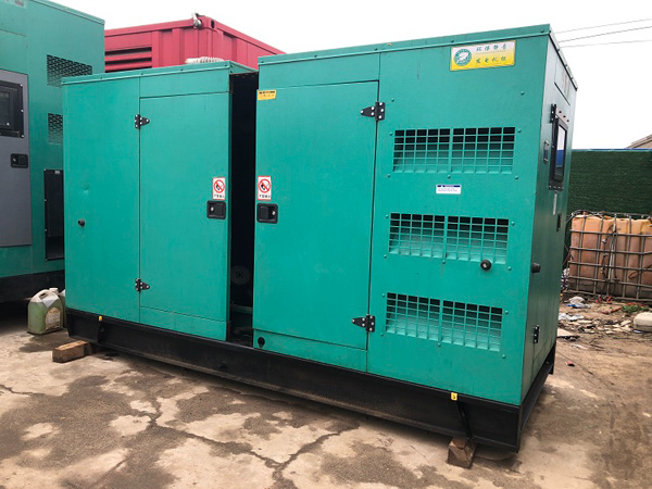 岳普湖怎样合理控制磷酸铁锂蓄电池的充放电倍率以延长其使用寿命？